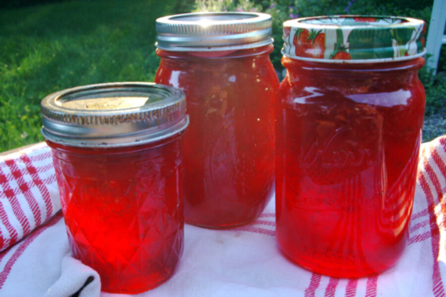 Strawberry jam for beginners